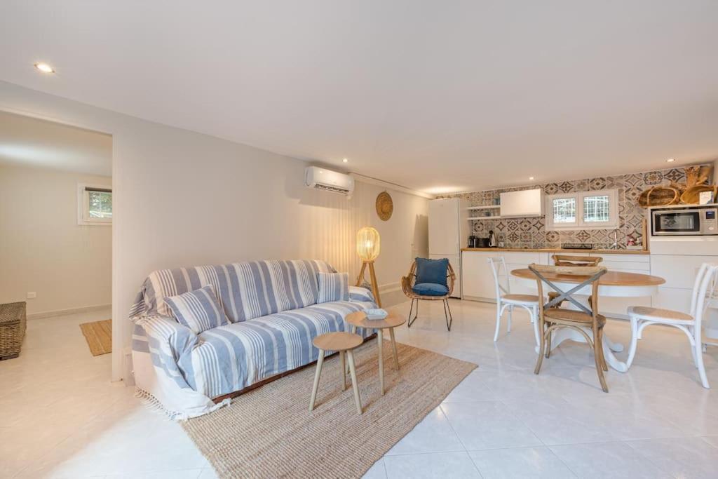 Apartment 2 Pieces Au Coeur De St Jean Cap Ferrat